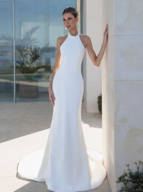 Diane Legrand - enges Cleanchic Brautkleid, Fitflair, Rückenausschnitt, Halterneck - Hänsel & Gretel
