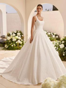 Rosa Clara - Cleanchic Brautkleid, A-Linie, Schleppe, Knopfleiste, gerader Ausschnitt, Träger - Hänsel & Gretel