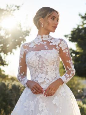 Tres Chic - Brautkleid, Princess, hochgeschlossen, 3D Blüten, Schleppe - Hänsel & Gretel